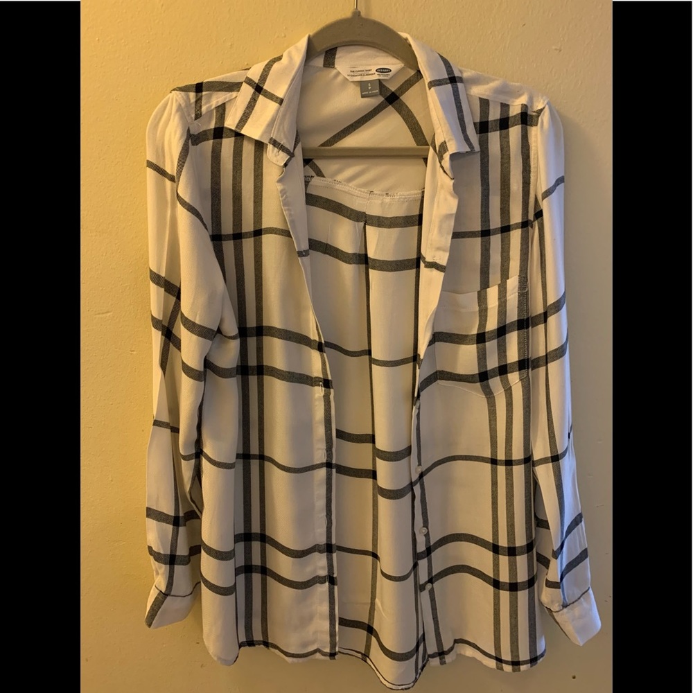 Old Navy White and Black Women’s Plaid Shirt